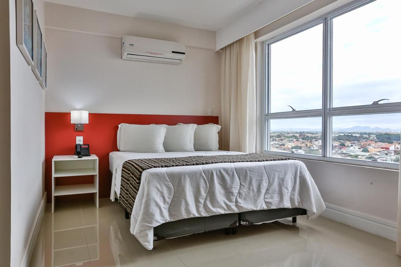 Ramada Hotel & Suites Campos Pelinca Кампус-дус-Гойтаказис Экстерьер фото